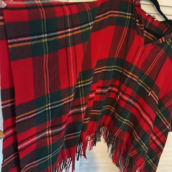 LL Bean sold out wool poncho one size - Picture 2 of 5